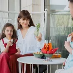 Junior Depandance شقة *